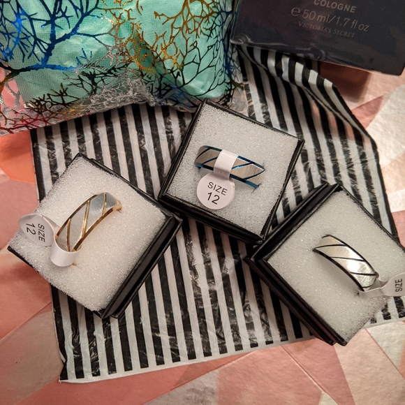 Titanium Band - Picture 1 of 12